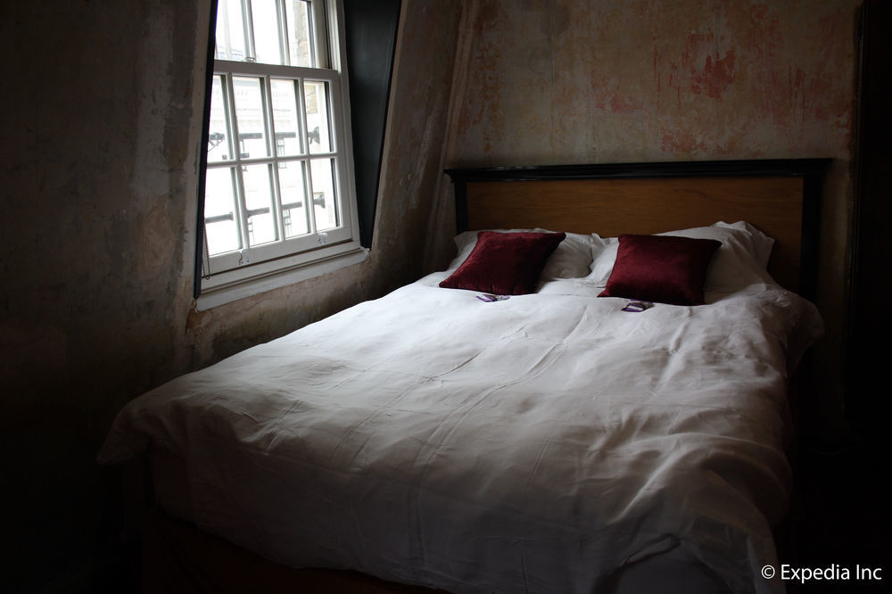 Mike'S Guesthouse Лондон Экстерьер фото